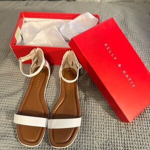 Kelly & Katie‎ White Sandals
